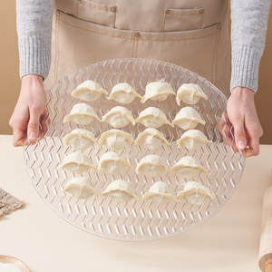 Bandeja redonda de plástico para dumplings, tapete para vaporera de uso doméstico con diseño de ondas, superficie antiadherente, fácil de limpiar - Product Image 3
