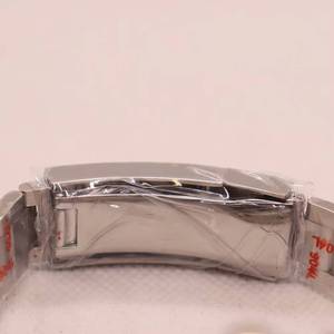 Montre à quartz pour homme, étanche, bon marché et tendance, avec boîtier rond en acier inoxydable et mouvement japonais VK62, fabriquée par un fournisseur. - Product Image 5