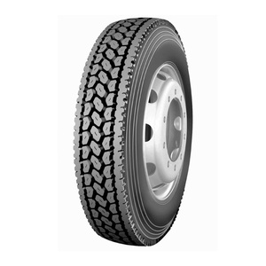 ยางรถบรรทุกพ่วงแบบเรเดียล ยี่ห้อ Custom Brand ขนาด 11R22.5 16PR ไม่มียางใน ผลิตในสหรัฐอเมริกา ให้คุณภาพการขับขี่ที่นุ่มนวล - Product Image 1