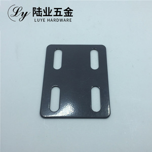 Support d'angle à quatre trous Luye Hardware en métal, connecteur d'angle droit pour meubles de chambre à coucher - Product Image 3