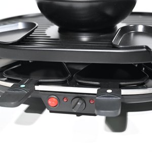 Gril <span class=keywords><strong>à</strong></span> <span class=keywords><strong>fondue</strong></span> <span class=keywords><strong>électrique</strong></span> 1200W avec 8 casseroles antiadhésives et fourchettes en acier inoxydable nettoyage facile détachable pour une utilisation domestique dans les hôtels - Product Image 3