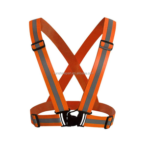 Ceinture réfléchissante réglable avec logo personnalisé d'usine, <span class=keywords><strong>gilet</strong></span> de course réfléchissant - Product Image 4