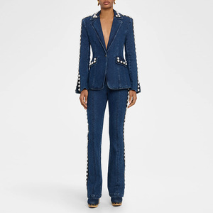 Completo tailleur due pezzi in denim da donna con <span class=keywords><strong>blazer</strong></span> e pantaloni dritti, decorato con perle, ideale per ufficio, riunioni e feste. - Product Image 1