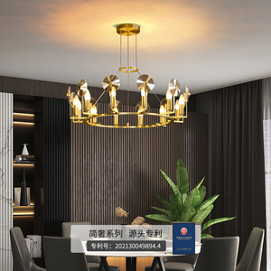 โคมไฟระย้าคริสตัลหรูหราสไตล์โพสต์โมเดิร์น โครงสร้างทองแดงทั้งหมด ดีไซน์เรียบง่าย สง่างาม และสร้างสรรค์ สำหรับใช้ในบ้าน ห้องรับประทานอาหาร และห้องนั่งเล่น - Product Image 2