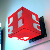 Display LED a Cubo Magico Creativo Multifaccia con 4 o 5 Schermi per Pubblicità di Marchi in Centri Commerciali e Negozi