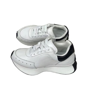 Zapatos Deportivos de Hombre de Alta Calidad y Lujo, Material de Cuero Blanco, Transpirables y Cómodos, Suela Gruesa, Zapatos Casuales - Product Image 1