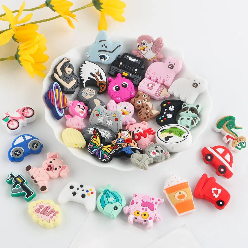 Kovict Bpa-Vrije Diy Sieraden Fopspeen Ketting Kleurrijke Dieren Cartoon Fruit Vorm Focale Kralen Siliconen Bedels Pennen Cadeau Accessoires