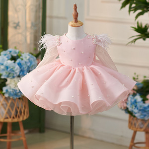 Outong Luxe Rose Perle Plume Princesse <span class=keywords><strong>Robe</strong></span> pour Filles Puffy Couches <span class=keywords><strong>Tulle</strong></span> <span class=keywords><strong>Robe</strong></span> Fête D'anniversaire Fleur Fille Outfit Vente en Gros - Product Image 1