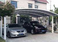 Cochera Moderna para 2 Autos con Estructura de Aluminio y Techo de Policarbonato para Uso Residencial en Entradas de Vehículos y Garajes