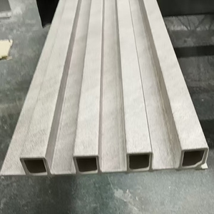 Panneaux muraux décoratifs rainurés en WPC modernes, imperméables, durables, en plastique, pour l'intérieur, de la marque Rongke OEM - Product Image 5