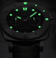 Montres de plongée mécaniques en acier lumineuses, avec affichage de la date, design d'usine et personnalisation par lots, pour marque privée