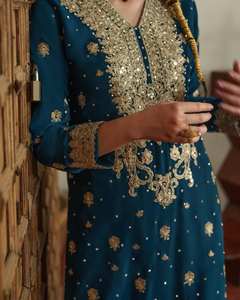 Proveedor indio de diseño elegante hermoso diseñador de moda Georgette Sharara Palazzo Salwar traje con trabajo de bordado - Product Image 3