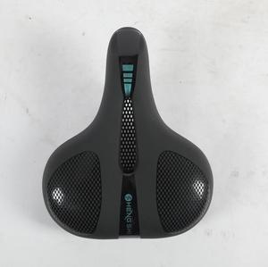 Sillín de <span class=keywords><strong>bicicleta</strong></span> profesional agrandado de cuero PU <span class=keywords><strong>amortiguador</strong></span> de goma suave transpirable impermeable MTB <span class=keywords><strong>asiento</strong></span> <span class=keywords><strong>con</strong></span> agujero - Product Image 2
