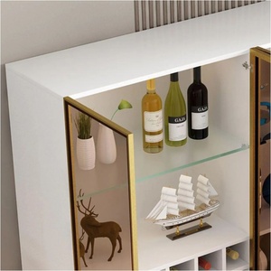 照明付き ブラック 木製 フロア ワインキャビネット バー ガラスディスプレイキャビネット付き 家庭用 ワインバーキャビネット ガラスドア付き - Product Image 5