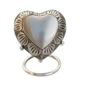 Urne pour animaux de compagnie à bordure gravée en forme de coeur urne souvenir en métal en aluminium pour fournitures funéraires pot de stockage de cendres urnes en métal - Product Image 1