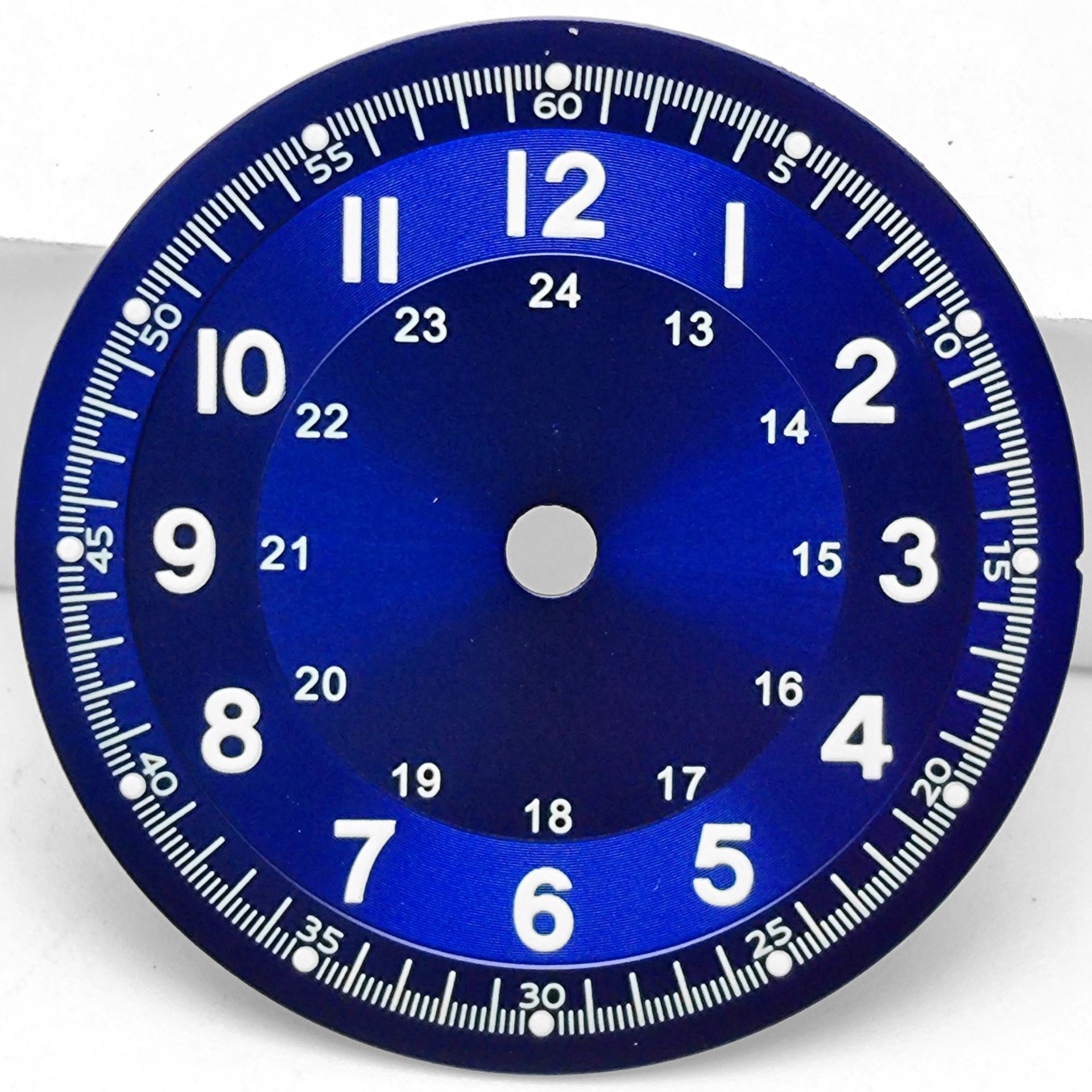 Bleu avec du blanc