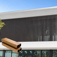 Panneaux de revêtement mural extérieur WPC, grain de bois 3D, résistant à l'humidité, ignifuge, anti-UV, facile à nettoyer, design moderne, villa