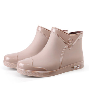 Bottes d'équitation minces pour femmes, chaussures d'eau, surchaussures à Tube court mignon Plus velours, chaussures de pluie à la mode pour femmes adultes, tendance la Plus chaude - Product Image 5