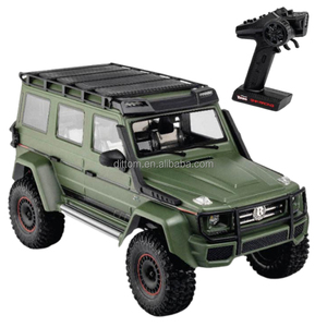 YIKONG YK4106PRO <span class=keywords><strong>V2</strong></span> 1/10 RC Tank Turn Off-Road Car 2.4G Brossé Tout-terrain Rock Car Avec Transmission À Deux Vitesses - Product Image 2