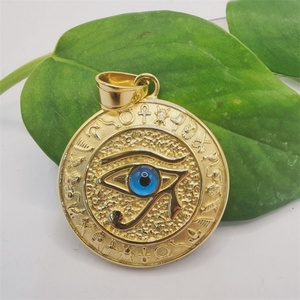 Collier de bijoux de l'Égypte ancienne, collier en acier inoxydable avec pendentif rond œil d'Horus - Product Image 2