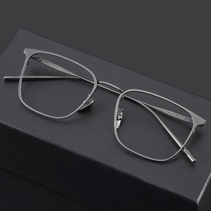 Jiojew Tùy Chỉnh Cận Thị Kính Hình Chữ Nhật Quang Kính Theo Toa Kính Kính Titan Photochromic Kính Khung Cho Nam Giới - Product Image 1