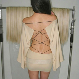 ชุดเดรสผู้หญิงเซ็กซี่แบบใหม่ โชว์หลังเว้า แต่งโซ่ ปะติดปะต่อ ไหล่เฉียง แขนทรงปีกค้างคาว ผูกเชือก สาวฮอต ทรงเข้ารูป กระโปรงสั้น - Product Image 6