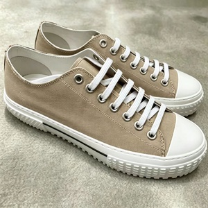 Chaussures de créateur de qualité supérieure 2025 – Chaussures de luxe originales pour hommes, baskets pour femmes, chaussures de créateur populaires de haute qualité pour hommes - Product Image 1