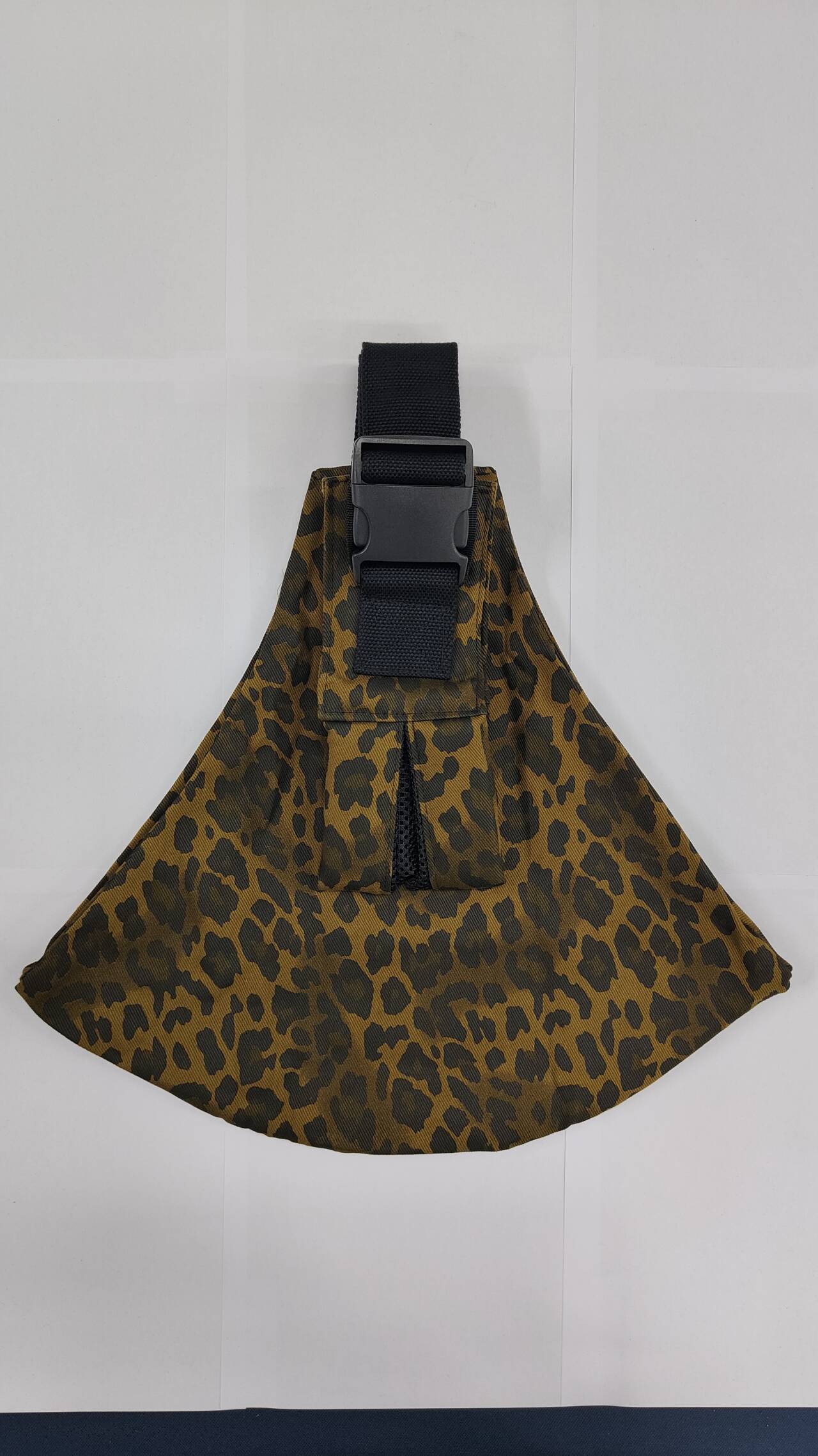 Deep coffee leopard