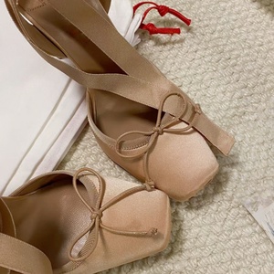 Zapatos de mujer de alta calidad, sandalias de tacón con punta cuadrada y lazo, sandalias de diseño para bailar, zapatos de tacón de aguja con tiras para fiesta. - Product Image 3