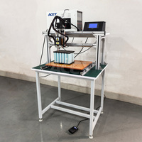 Machine de soudage par points manuelle à portique pour batteries lithium-ion électriques 18650 21700 26650 32700