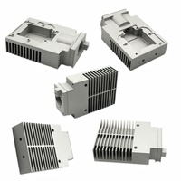 Boîtier de radiateur en aluminium extrudé sur mesure, dissipateur thermique usiné CNC, coque en aluminium anodisé naturel, pièces de refroidissement d'équipement usinées