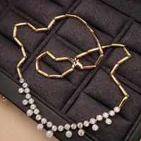 Collier à pampilles en or massif 18 carats et diamants, style Dua Lipa, collection Hailey, pendentif bulle, haute joaillerie, série Archives de vente aux enchères