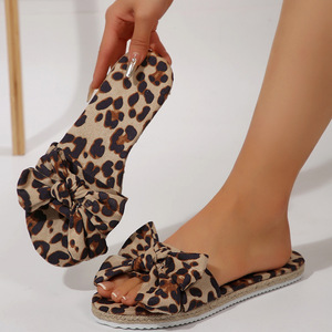 ashion Plus Size Flat Sandals <b>Slippers</b> Womens 2025 Summer New European American Style <b>Leopard</b> Bow Wholesale - Product Image 4
