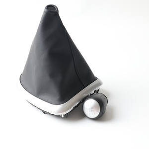 Couvercle en cuir pour pommeau de levier de vitesse de voiture, pour Nissan, transmission manuelle, conception ergonomique - Product Image 4