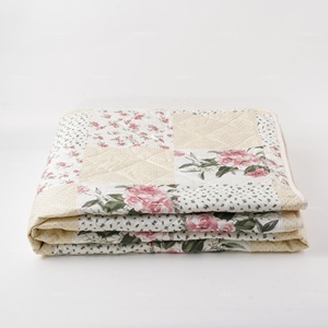 <span class=keywords><strong>Housse</strong></span> <span class=keywords><strong>de</strong></span> <span class=keywords><strong>couette</strong></span> personnalisée à motifs floraux, literie, <span class=keywords><strong>housse</strong></span> <span class=keywords><strong>de</strong></span> <span class=keywords><strong>couette</strong></span> King, couvre-lit tricoté coquette, ensemble <span class=keywords><strong>de</strong></span> literie - Product Image 6
