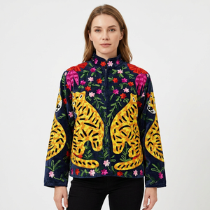 Veste d'hiver courte pour femme en velours brodée à la main |   Manteau décontracté vintage en coton biologique écologique à séchage rapide et amovible - Product Image 1