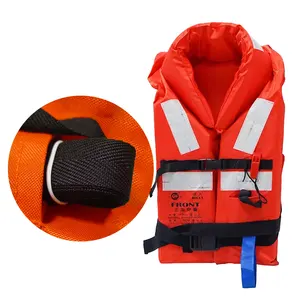 Jaket keselamatan tinggi dan pelampung yang cukup untuk penyelamatan laut