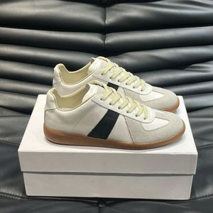 Zapatos de Tabla Clásicos y Versátiles Dexun para Hombre y Mujer, Calzado Deportivo Casual, Resistentes, de Verano, de Cuero Genuino, Estilo Pareja - Product Image 6