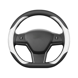 Funda para Volante Ultrafina en Forma de D, de Cuero Acolchado, Transpirable, con Agarre Mejorado y Resistente al Desgaste para Model 3 y Model Y - Product Image 1