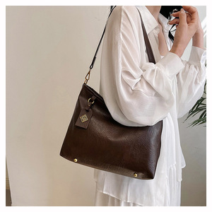 Recién llegado, bolso de hombro de marca, Bolsos De Mujer, venta al por mayor, bolso de compras de gran capacidad de cereza, conjunto de dos piezas - Product Image 1