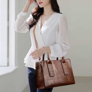 Nouvel <span class=keywords><strong>Ensemble</strong></span> de Sacs <span class=keywords><strong>à</strong></span> <span class=keywords><strong>Main</strong></span> en Cuir PU pour Femmes, Vente en Gros, Lot de 3 en 1 : <span class=keywords><strong>Sac</strong></span> <span class=keywords><strong>à</strong></span> <span class=keywords><strong>Main</strong></span>, Pochette et <span class=keywords><strong>Sac</strong></span> Bandoulière pour Dames - Product Image 6