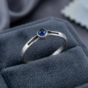Bagues en argent sterling de luxe pour femmes avec améthyste, sertissage clos, tendance, haute qualité, vente en gros - Product Image 1