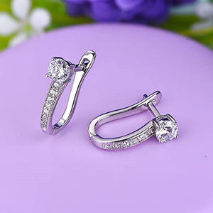 E1557 Orecchini in oro bianco con diamanti, taglio rotondo brillante, colore G, diamanti naturali, stile classico, gioielli da fidanzamento da donna - Product Image 4