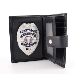 Insignia de seguridad personalizada con soporte de billetera de cuero Diseño de fábrica Caja de madera deportiva de metal personalizada Pin Recuerdo Aleación de zinc