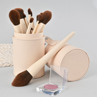 Juego de Brochas de Maquillaje de Rostro Completo con Mango de Madera y Pelo Sintético, Personalizable con Logotipo, Venta al por Mayor, Disponible con Bolsa y Esponja de Maquillaje
