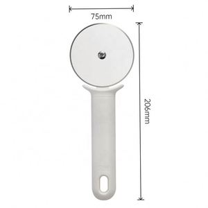 Cortador de Hojuelas de Maíz de Acero Inoxidable Pulido a Espejo con Mango de Plástico, Herramienta para Cortar Tartas y Galletas - Product Image 4