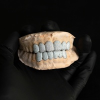 Yu Ying - Rejilla Dental Personalizada con Diamantes de Imitación Moissanite VVS, Chapada en Oro Blanco Sólido de 14k/18k y Plata de Ley S925