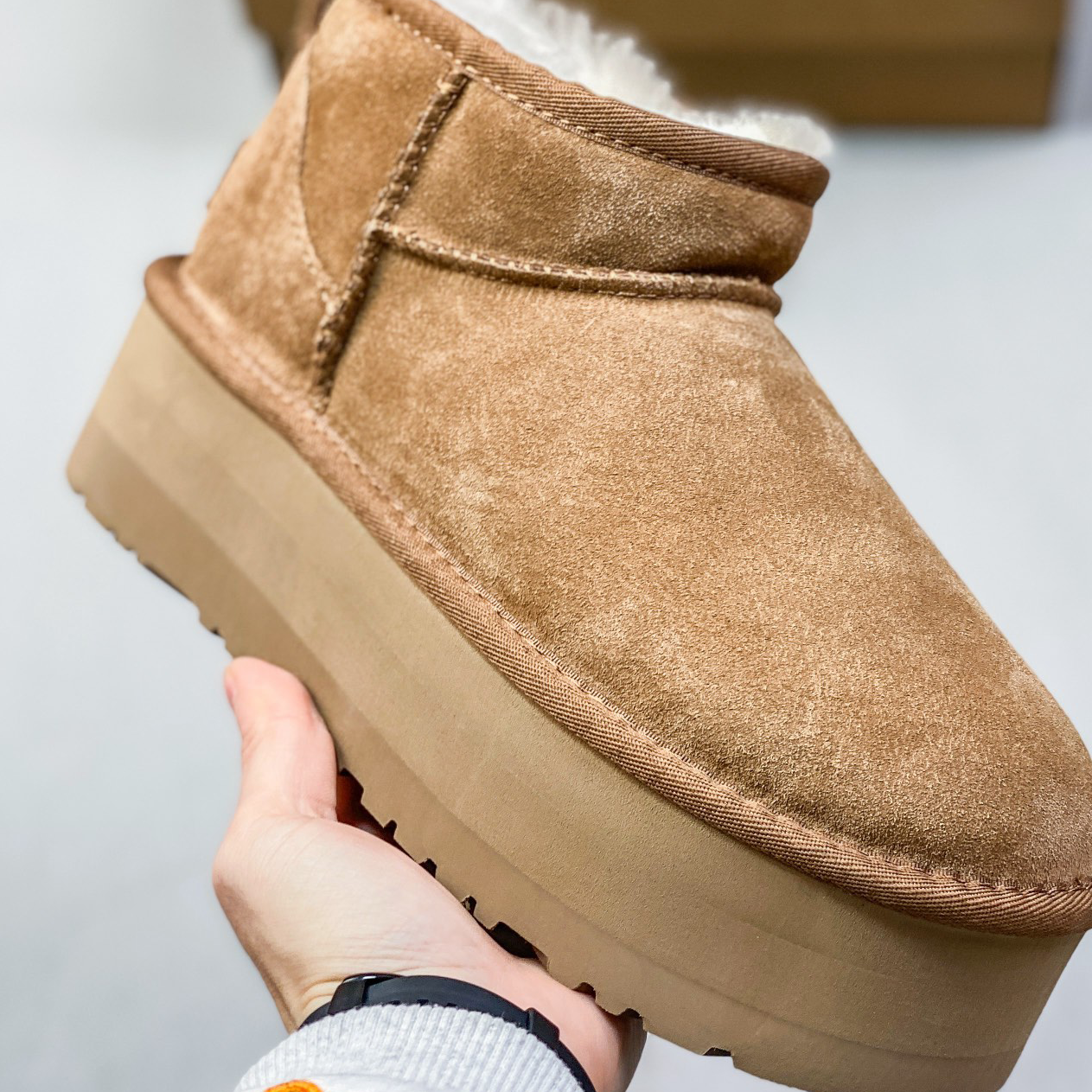 สีน้ำตาล