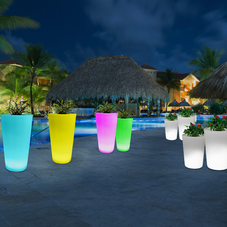 Outdoor garden colors change rechargeable PE plastic led flower vase garden pot glowing planters flower pots