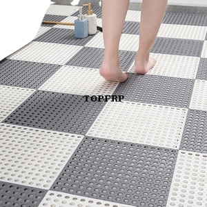 พรมปูพื้นแบบต่อกันกันลื่นเจาะรูกลม - Product Image 4